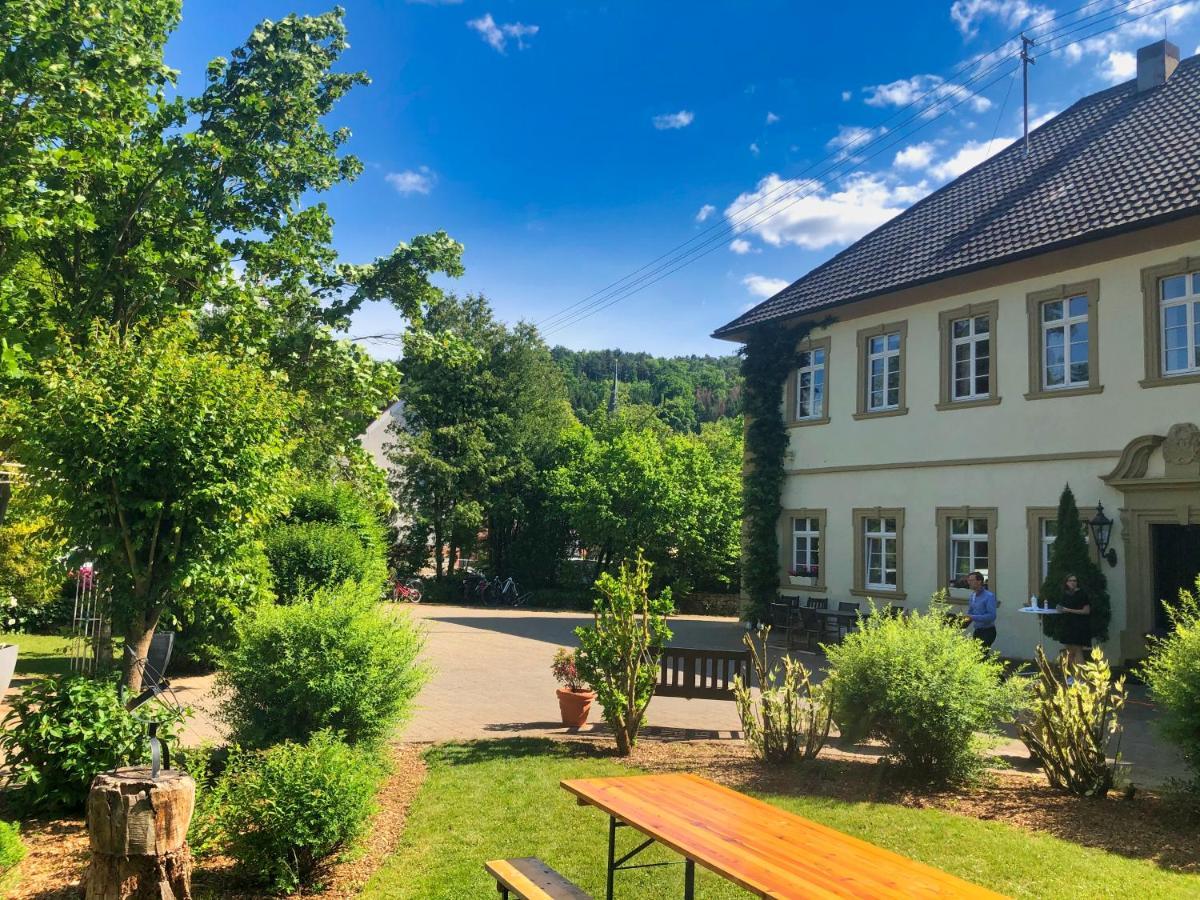 Schloss Sennfeld - Hotel & Veranstaltungsort - Adelsheim Exterior photo